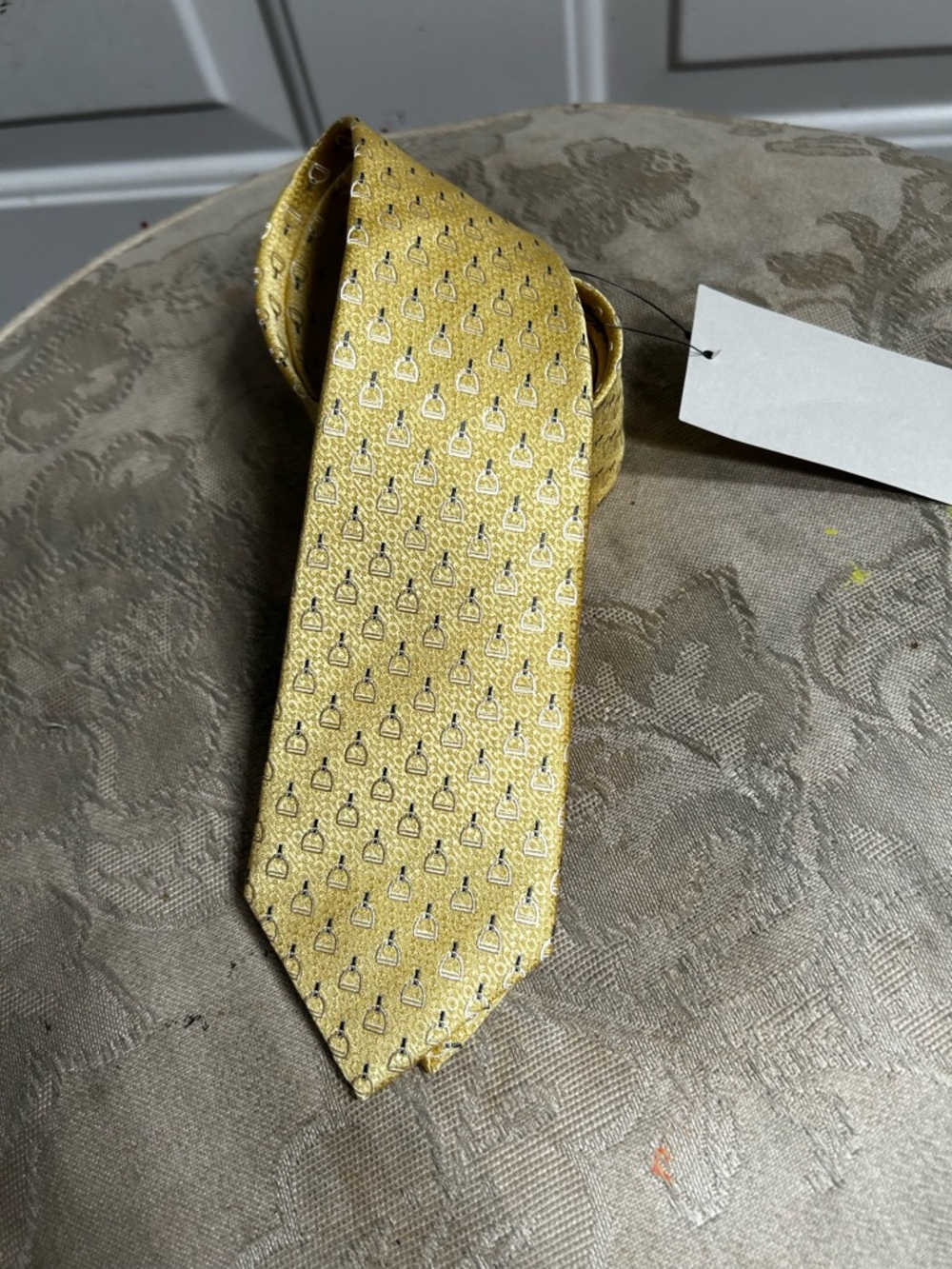Gucci Gold Micro-Pattern Silk Tie - Picture 4 of 14